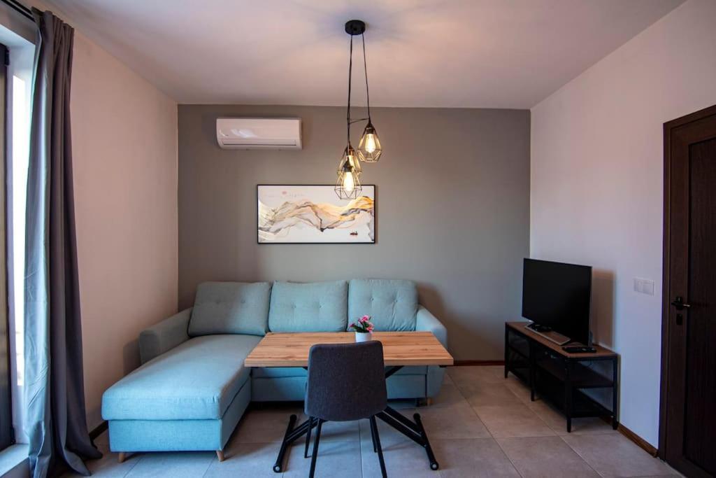 аpartment With Free Parking Daire