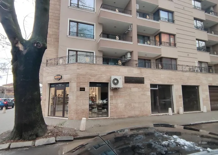 Аpartment With Free Parking